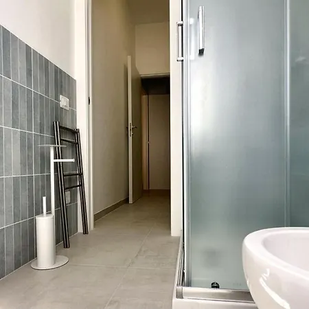 N280 - Numana, Trilocale Con Terrazzo E Garage In Piazza *